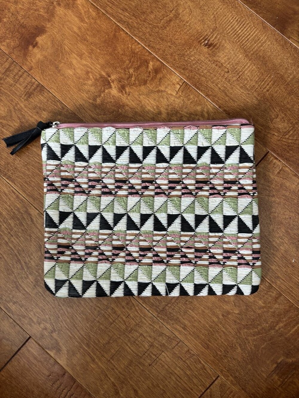 Woven Geometric Print Zip Clutch Pouch, Black Cream Pink Green